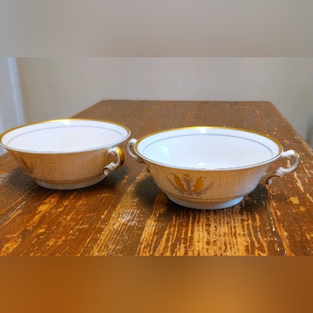 Governor Clinton Syracruse Bone China double handled bowls 5" wide set of 2